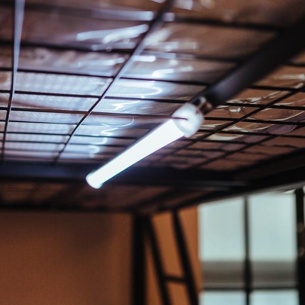 [일루일루] LED Bar 조명 붙이는 밝기조절 무드등 화장대 책상